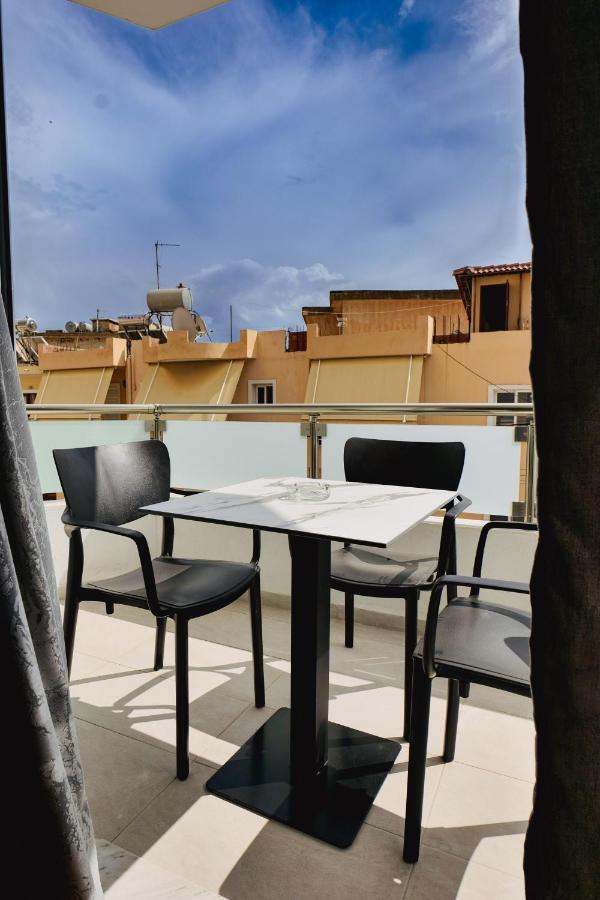 Eden Suites & Apartments Sarandë 外观 照片