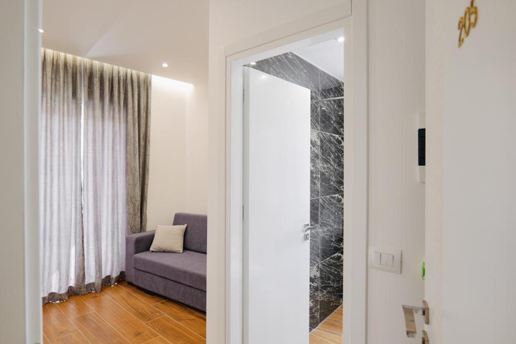 Eden Suites & Apartments Sarandë 外观 照片